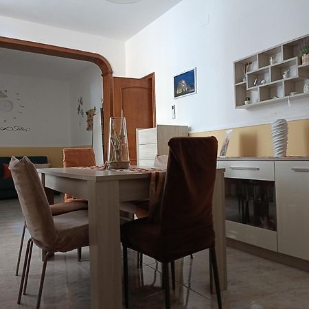 Casa Vacanze Campi Salentina Eksteriør bilde